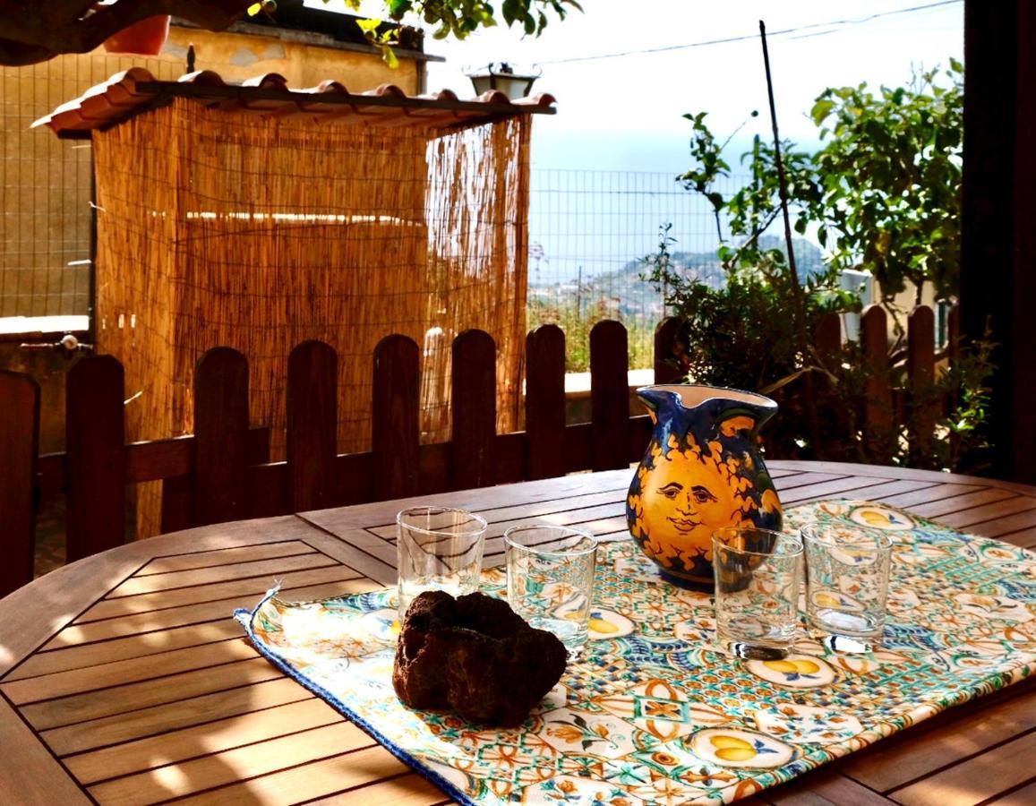Casa Vacanze Marale Castelmola Esterno foto