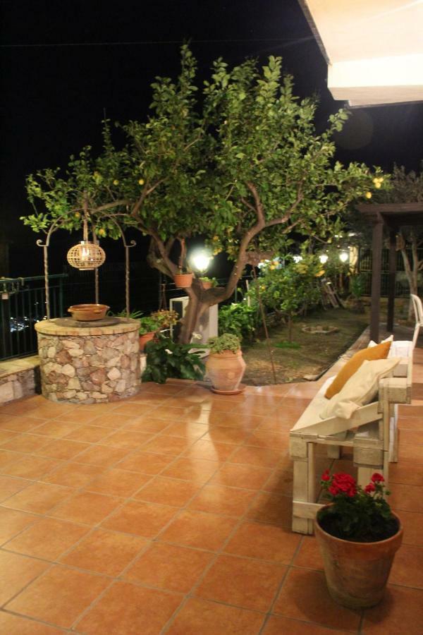 Casa Vacanze Marale Castelmola Esterno foto